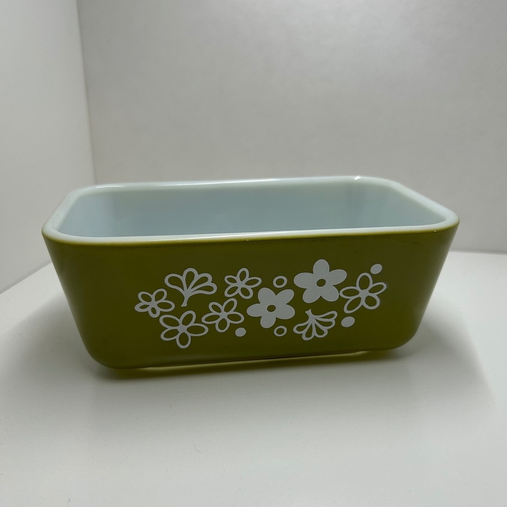 Pyrex 502 Spring Blossom Green Refrigerator Dish 1.5 Pint No Lid Vintage